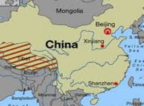 Binlerce Tibetli, Pekin'i protesto etti