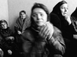 Çeçenistan'da başörtülü kadına baskı