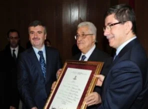 Davutoğlu, Abbas'la görüştü