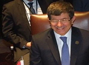 Davutoğlu,D-8 dışişleri bakanları toplantısına katıldı