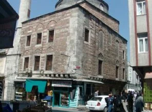 Dünyada tek "Kâbe ölçülerine göre yapılan camii"