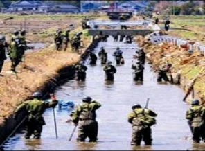 Japonya'nın liderinden ordu vaadi