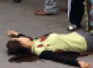 Kapısına işeyen adam tarafından öldürüldü