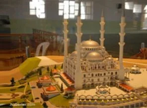 Karaman ve Cündioğlu'ndan camiye farklı eleştiri