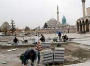 Mevlana Müzesi çevresi yeniden düzenlendi