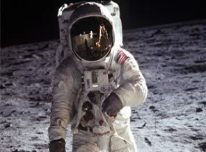 NASA Ay'a astronot gönderiyor