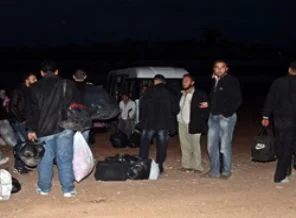 Suriye ordusundan kopuşlar sürüyor