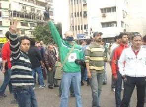 Tahrir Meydanı bir kez daha karıştı