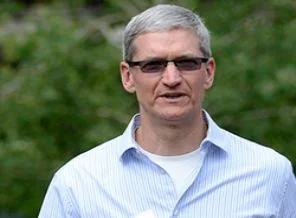 Apple CEO'sunun maaşı 100 kat azaldı