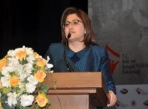 Boş kalan engelli kadroları 2013'te doldurulacak