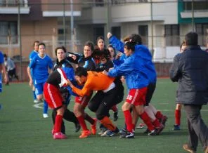 Bu da oldu! Futboldaki şiddete kadın eli değdi