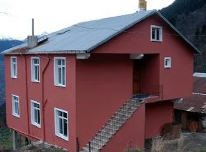 Bu köyde kışı dert eden yok