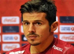 Emre'ye şok dava