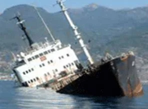 Gemi battı: 22 ölü, 75 kayıp