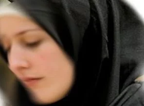 İran'da 'Rus tesettür' krizi
