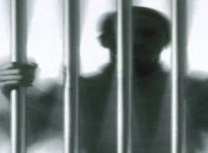 Mahkumlar yer olmadığından evlerine gönderiliyor