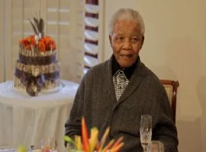 Mandela, taburcu edildi