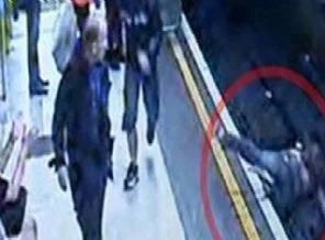 Metrodaki cinayetin sebebi İslamofobi