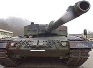 Mısır'da saray etrafına tanklar yerleştirildi