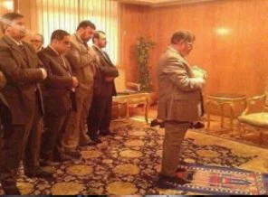 Mursi, Mısır'ın 'Derin Devlet'i karşısında direnirken..