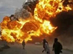 Pakistan'da iki okula bombalı saldırı