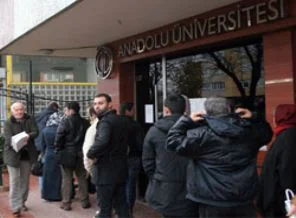 Sınava bir ay kaldı, AÖF bürolarında kitap yok