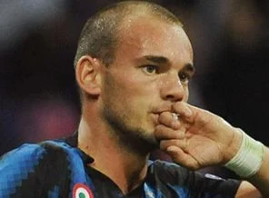 Sneijder F.Bahçe'ye mi geliyor