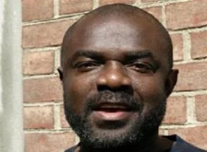 Afrika'da rengini beyazlatmak moda oldu