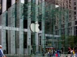Apple bir günde 50 milyar dolar eridi