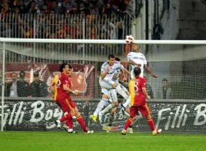Arena'da derbi heyecanı