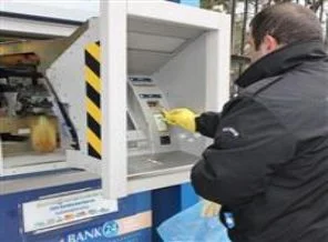 Bankamatiklere dışkılı saldırı!