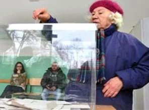 Bulgaristan'da referanduma ilgi düşük