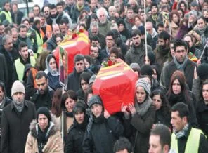 Cenazede Birand anonsu! (VİDEO)