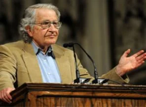 Chomsky sözlerine Hrant ile başladı