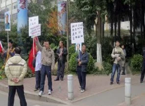 Çin'de gazeteciler greve son verdi