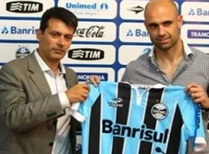 Cris, yeni takımıyla sözleşme imzaladı