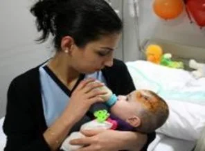 Esed'in bombaları minik Roha'yı yetim bıraktı