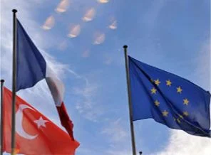 Fransa engeli kalkıyor