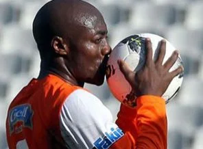 G.Saraylı futbolcuları kıskanıyorum