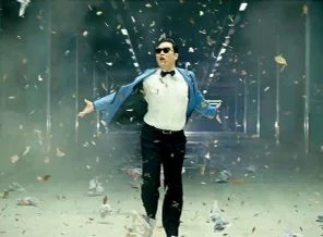 ''Gangnam Style'' Koreceye ilgiyi artırdı