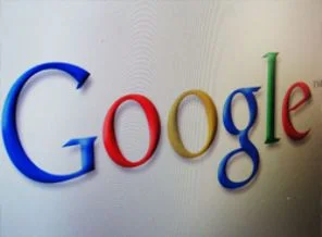 Google'nin Müdürü Facebook'u eleştirdi