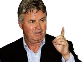 Guus Hiddink'e servet önerecek