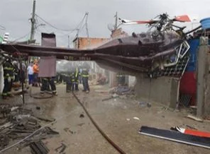 Helikopter evin üstüne düştü: 1 ölü