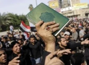 Irak'ta halk bir kez daha sokaktaydı
