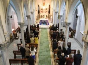 Kilisedeki yemin töreninde Kuran okundu