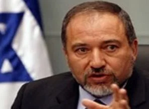 Lieberman: Politikayı bırakırım