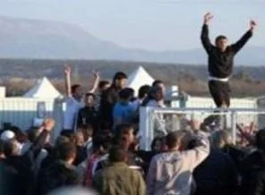 Lübnan'daki Suriyeli mültecilerden protesto