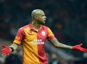 Melo'ya 4 maç ceza