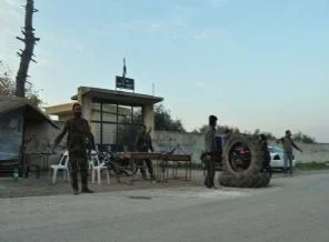 Muhalifler, İdlib'de cezaevi ele geçirdi