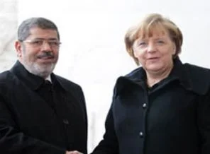 Mursi'den Merkel'e 'olağanüstü' sözü